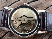 Load image into Gallery viewer, Bulova Stellar Golden Dial, Roman Numerals and Date, Automatic, 33mm
