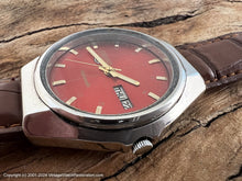 Load image into Gallery viewer, Seiko &#39;5&#39; Red Dial Day/Date, Automatic, 36.5mm
