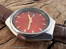 Load image into Gallery viewer, Seiko &#39;5&#39; Red Dial Day/Date, Automatic, 36.5mm
