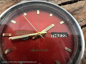 Seiko '5' Red Dial Day/Date, Automatic, 36.5mm