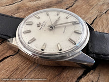 Load image into Gallery viewer, Marvin &#39;Starfish&#39; Pearl White Dial Cal 621, Manual, 34mm
