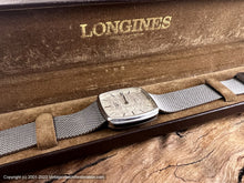 Load image into Gallery viewer, Longines Brushed Linen Dial in a Tonneau Case with Mesh Bracelet with Box, Automatic, 30x30mm
