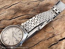 Load image into Gallery viewer, Omega Constellation Chronometer Date, Automatic, 35x41mm
