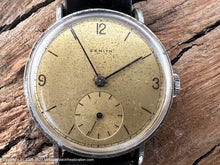 Load image into Gallery viewer, Zenith Yellow Patina Dial with Fine Black Numbers c1940s, Manual, 33mm
