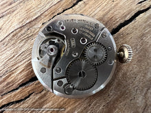 Load image into Gallery viewer, Gruen Precision Clover Style Case with Kreisler Bracelet, Manual, 28x39.5mm
