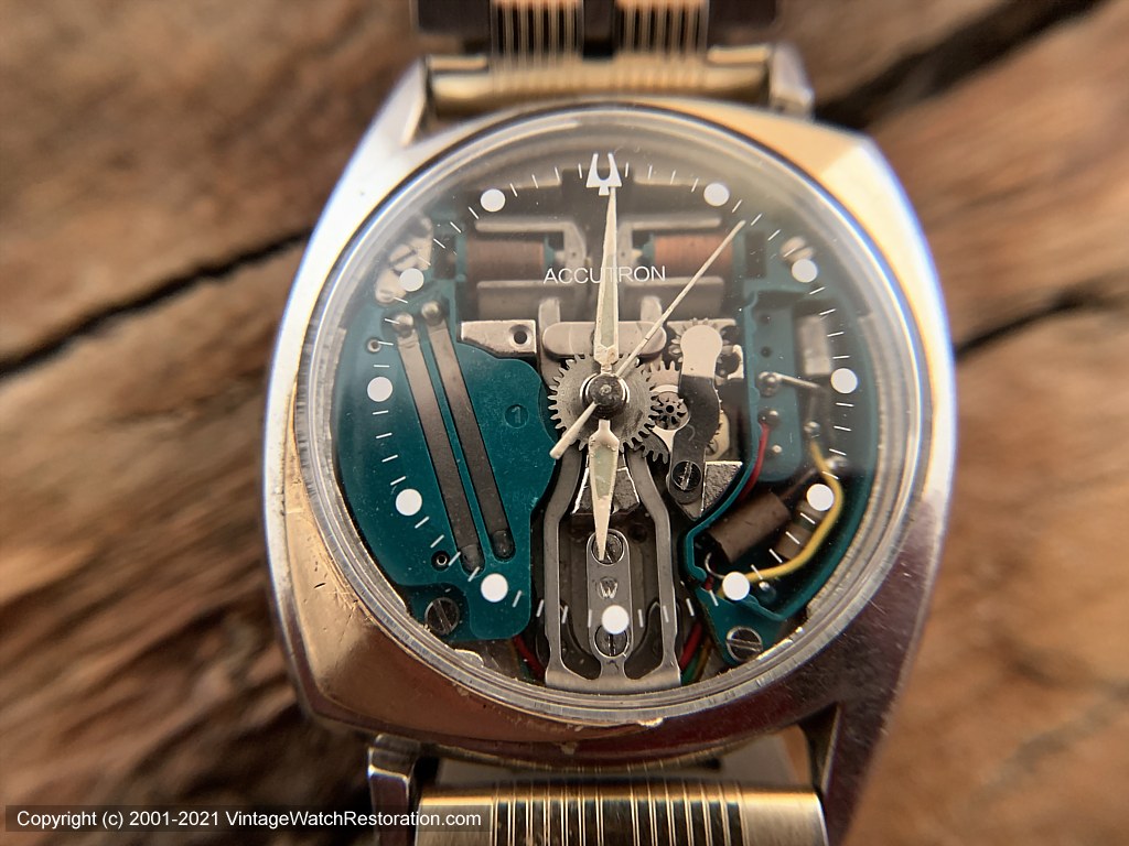 Accutron Spaceview First Year of Issue in Asymmetrical Case with 14K Gold Inlay -- Rare, Electronic, 33.5x40mm