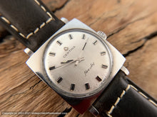 Load image into Gallery viewer, Certina &#39;New Art&#39; Silver Dial, Square Tonneau Manual, 29x36mm
