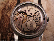 Load image into Gallery viewer, Doxa Military Caliber 942 with Original Champagne Dial, Manual, 32mm
