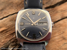Load image into Gallery viewer, Elgin Blue Dial with Day &amp; Date in Incabloc Case, Manual, 32x38mm
