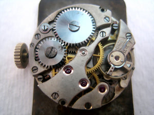 Very Large and Rare 18K Gold Fleurus Chronometre, Manual, 26x36mm