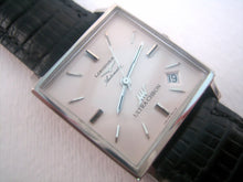 Load image into Gallery viewer, Big Square Longines Ultra-Chron with Date, Automatic, Large 31x31mm
