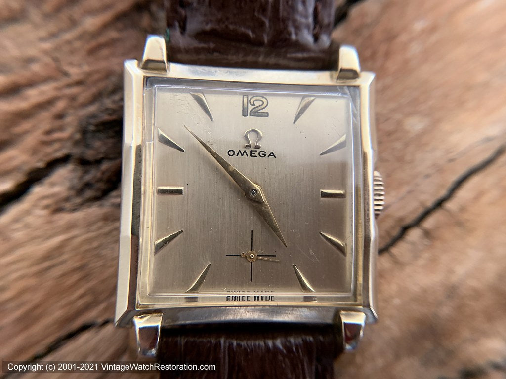 Omega c.1941 Square Case Champagne Dial Cal R17.8 Manual 27x37mm