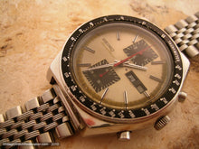 Load image into Gallery viewer, Huge and Hefty Seiko Speed Timer Chronograph, Automatic, Huge 43mm
