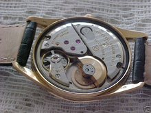 Load image into Gallery viewer, Universal Geneve Polerouter Microtor 18K Gold, Automatic, Large 34mm
