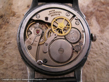 Load image into Gallery viewer, Universal Geneve Salmon-Gold Dial ca. 1940&#39;s, Manual, Large 35mm
