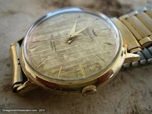 Load image into Gallery viewer, Gold Textured Dial Sixties Era Waltham 21, Automatic, 33.5mm
